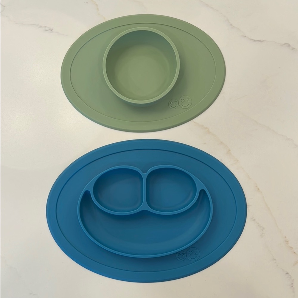 EZ PZ Green and Blue Silicone Feeding Set.